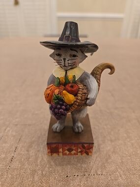Jim Shore "EVERYONE GIVE THANKS" Pilgrim Harvest Cat Figurine